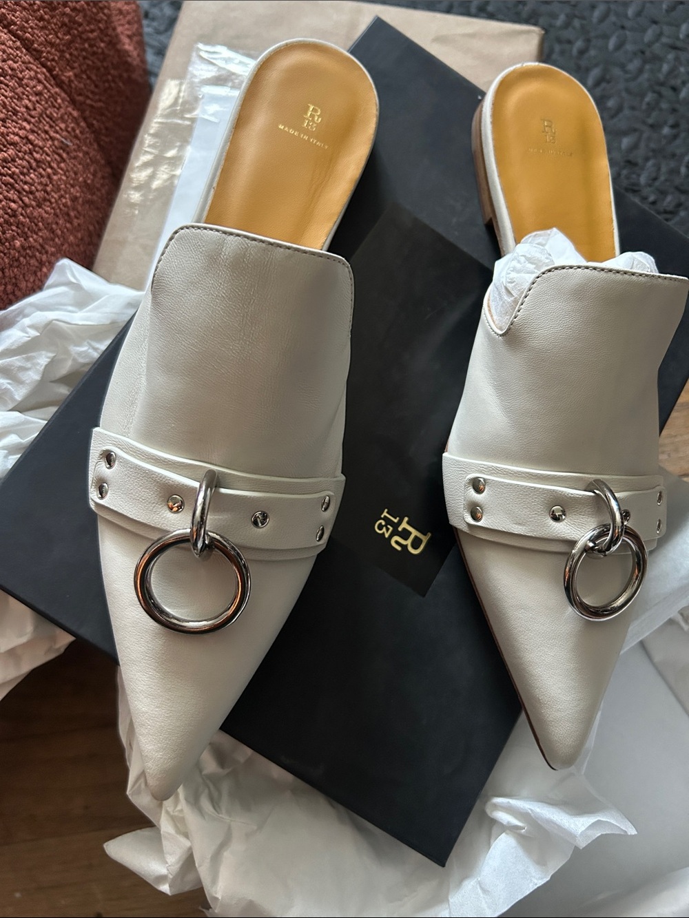 R13 Sid pointed toe slide with ring 10